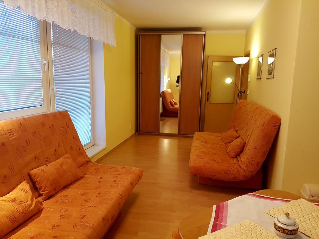 Apartman Karolina ฮาร์ราคอฟ ภายนอก รูปภาพ
