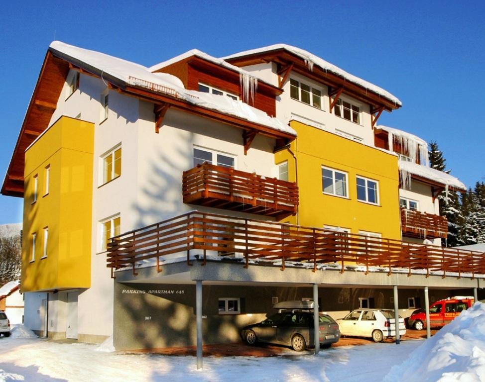 Apartman Karolina ฮาร์ราคอฟ ภายนอก รูปภาพ