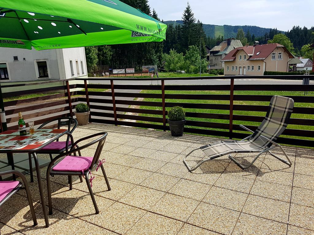 Apartman Karolina ฮาร์ราคอฟ ภายนอก รูปภาพ