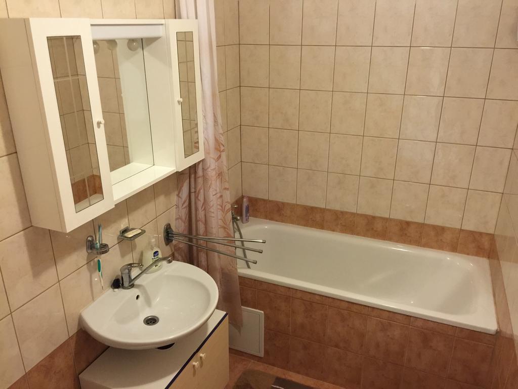 Apartman Karolina ฮาร์ราคอฟ ภายนอก รูปภาพ